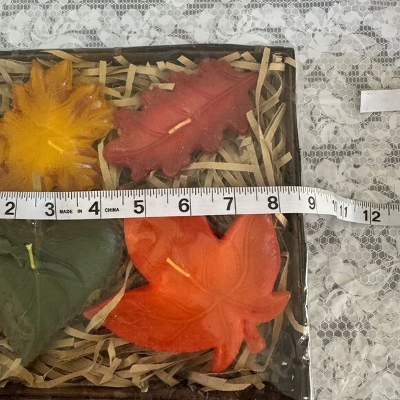 NWOT!! Illumination Autum Leaf Floating Candles in Basket Tray Set of 4 - Picture 8 of 8